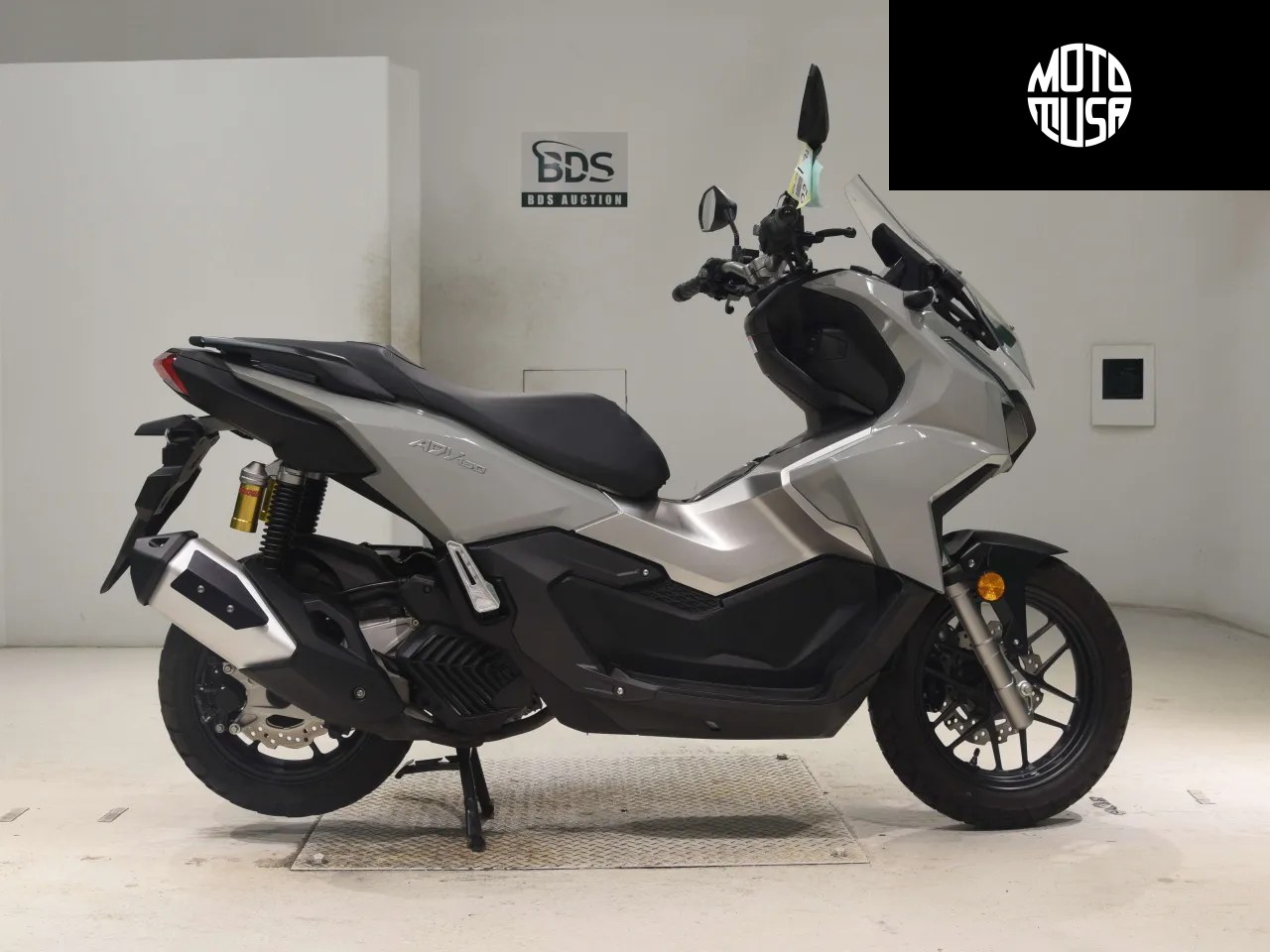 Honda ADV 160 - фото 1