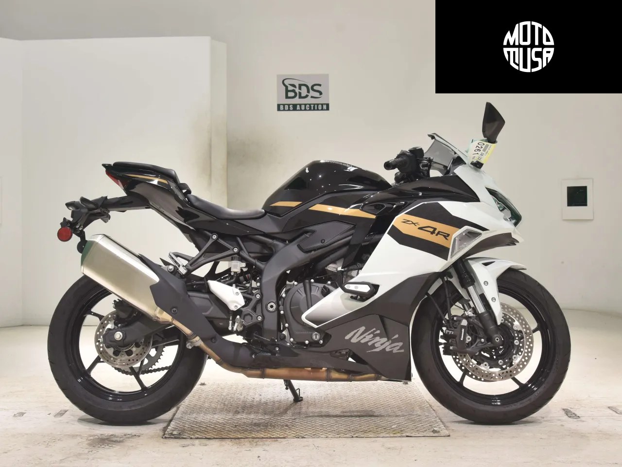 Kawasaki Ninja ZX-4R SE (ZX-4R SE) - фото 1