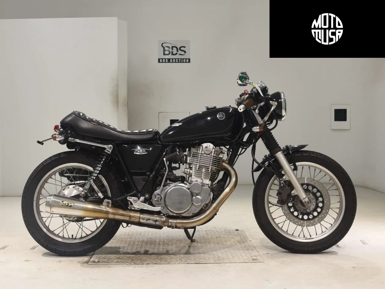 Yamaha SR 400 (SR400-4) - фото 1