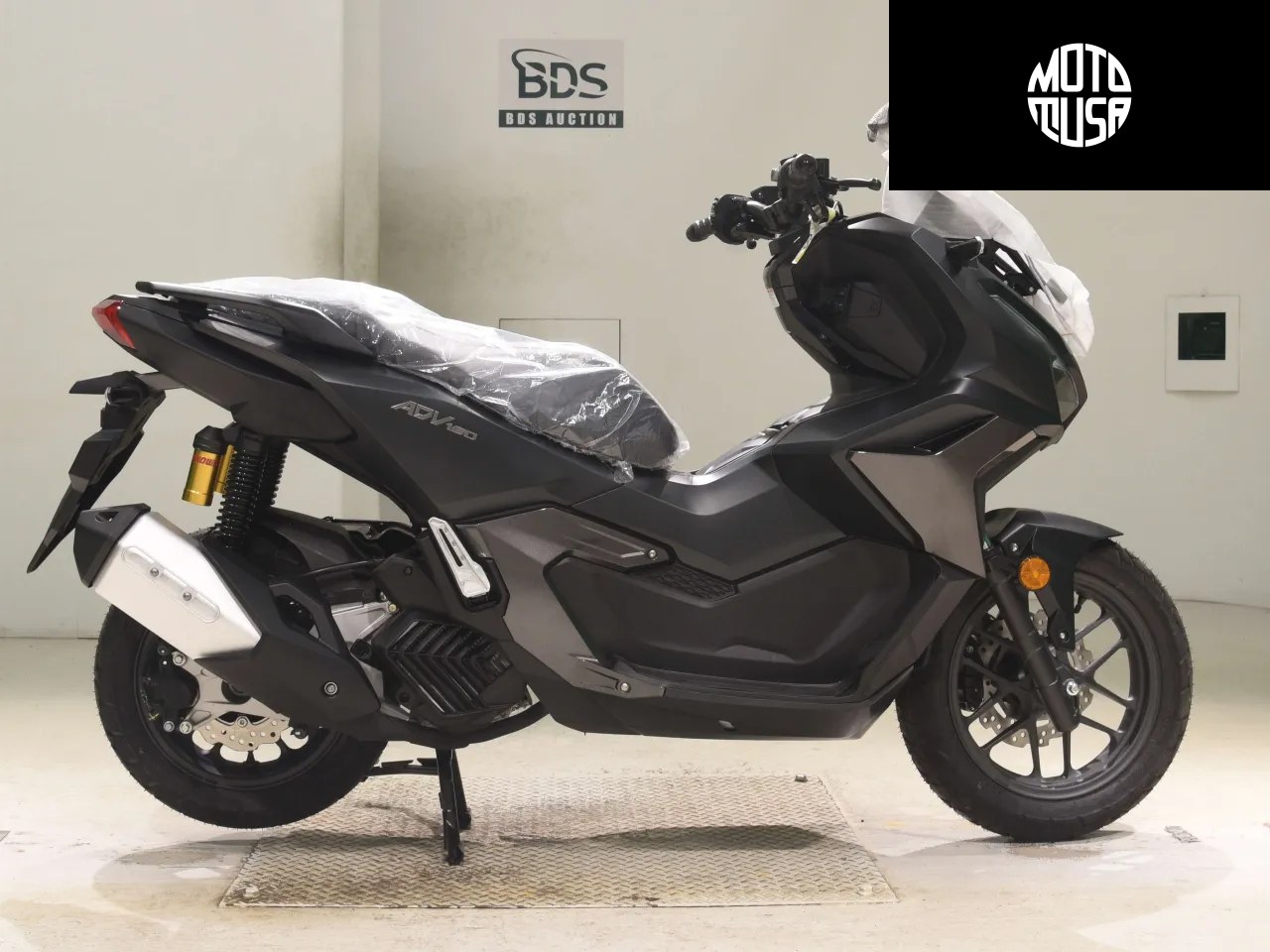 Honda ADV 160 - фото 1