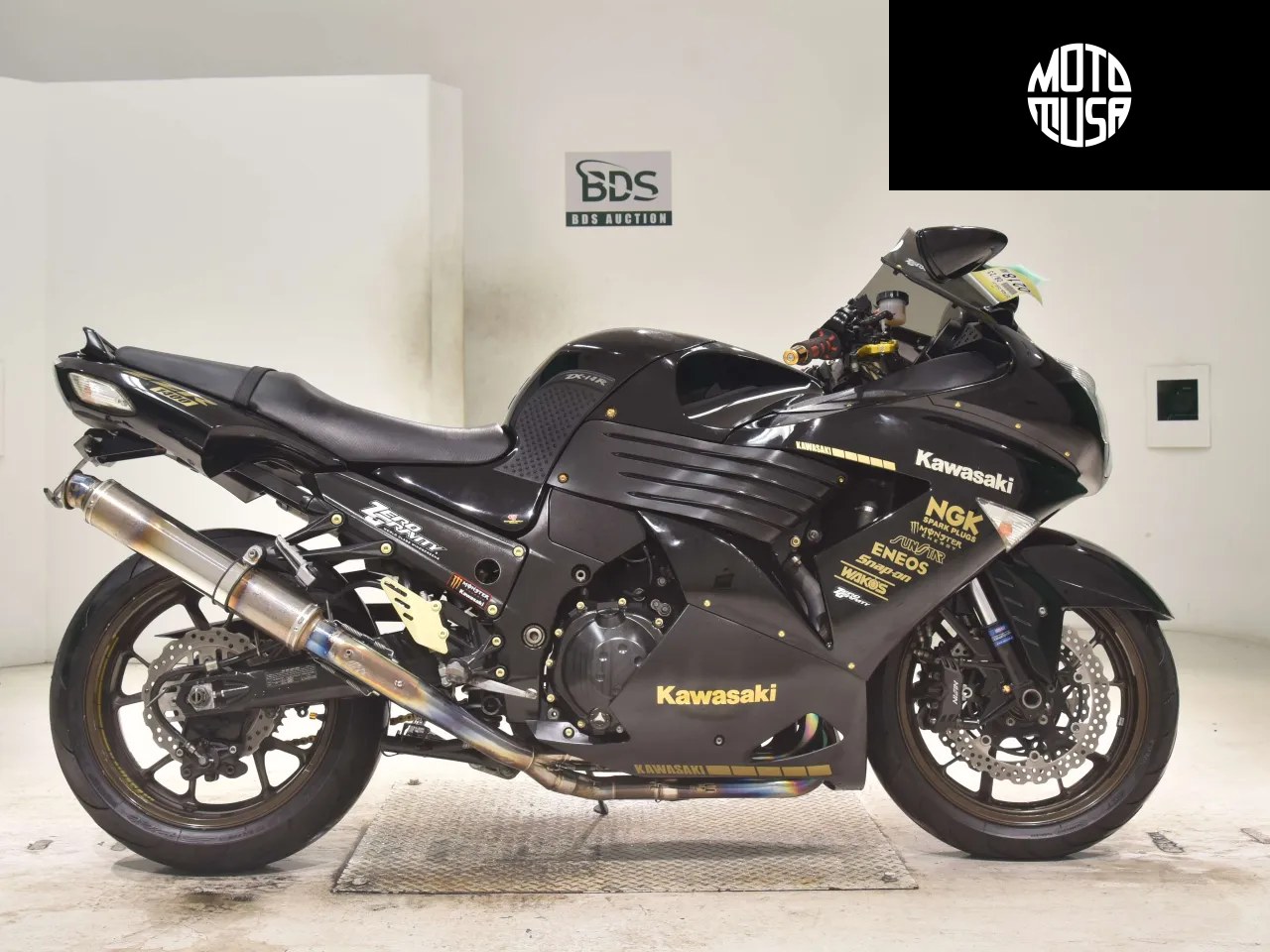 Kawasaki ZZR 1400 - фото 1