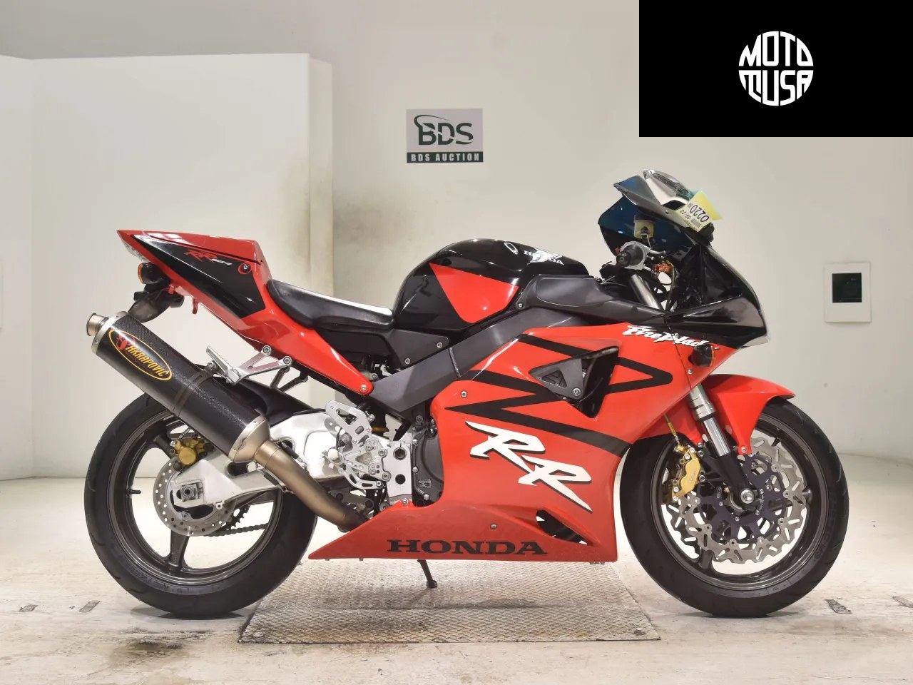 Honda CBR 954RR - фото 1