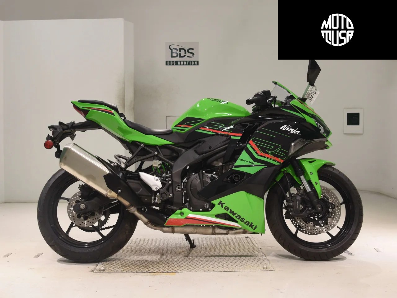 Kawasaki Ninja ZX-4RR (ZX-4RR) - фото 1